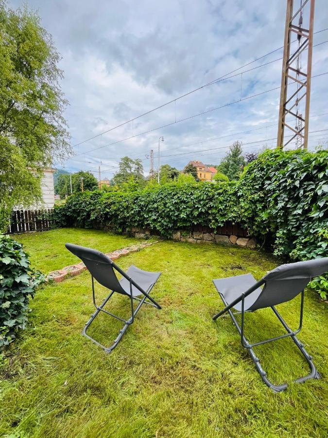 Apartma Luxura Decin Bagian luar foto