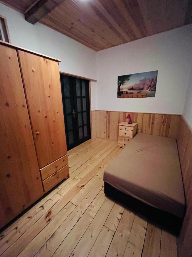 Apartma Luxura Decin Bagian luar foto