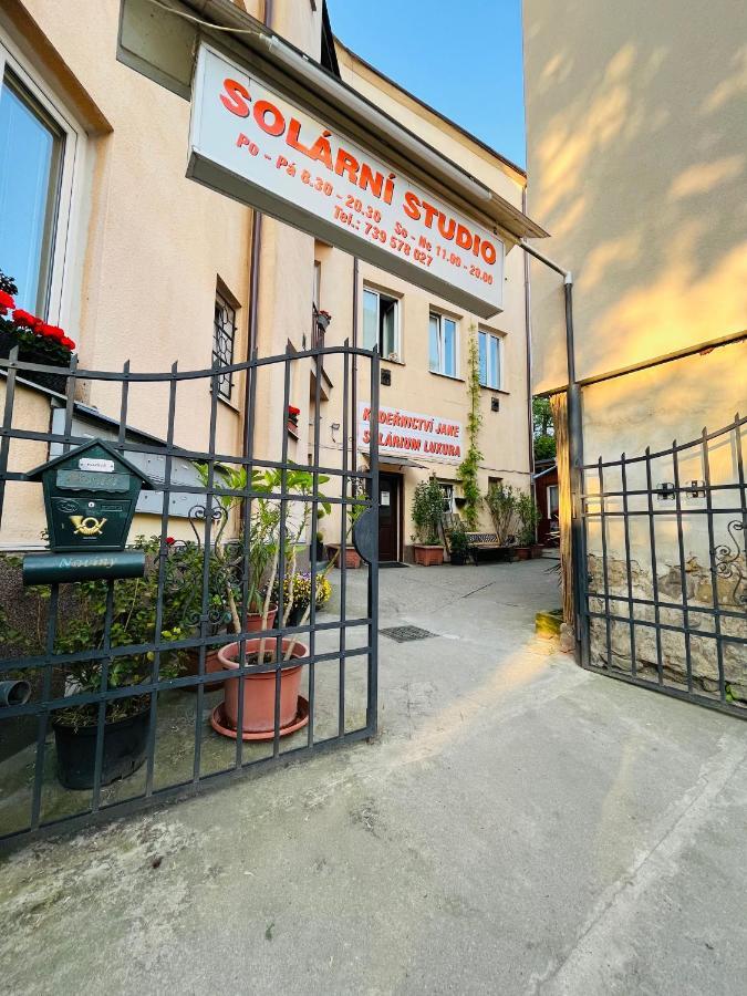 Apartma Luxura Decin Bagian luar foto