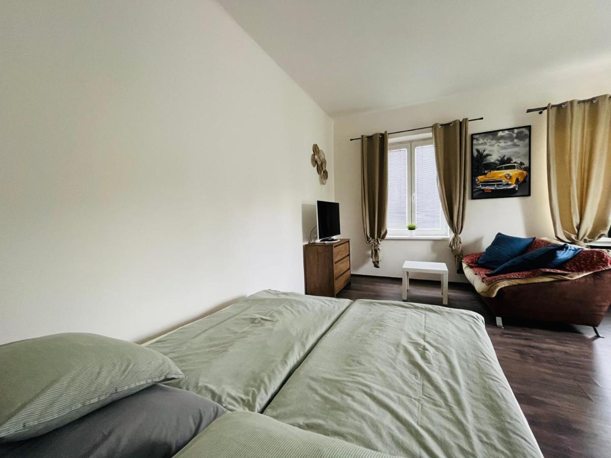 Apartma Luxura Decin Bagian luar foto