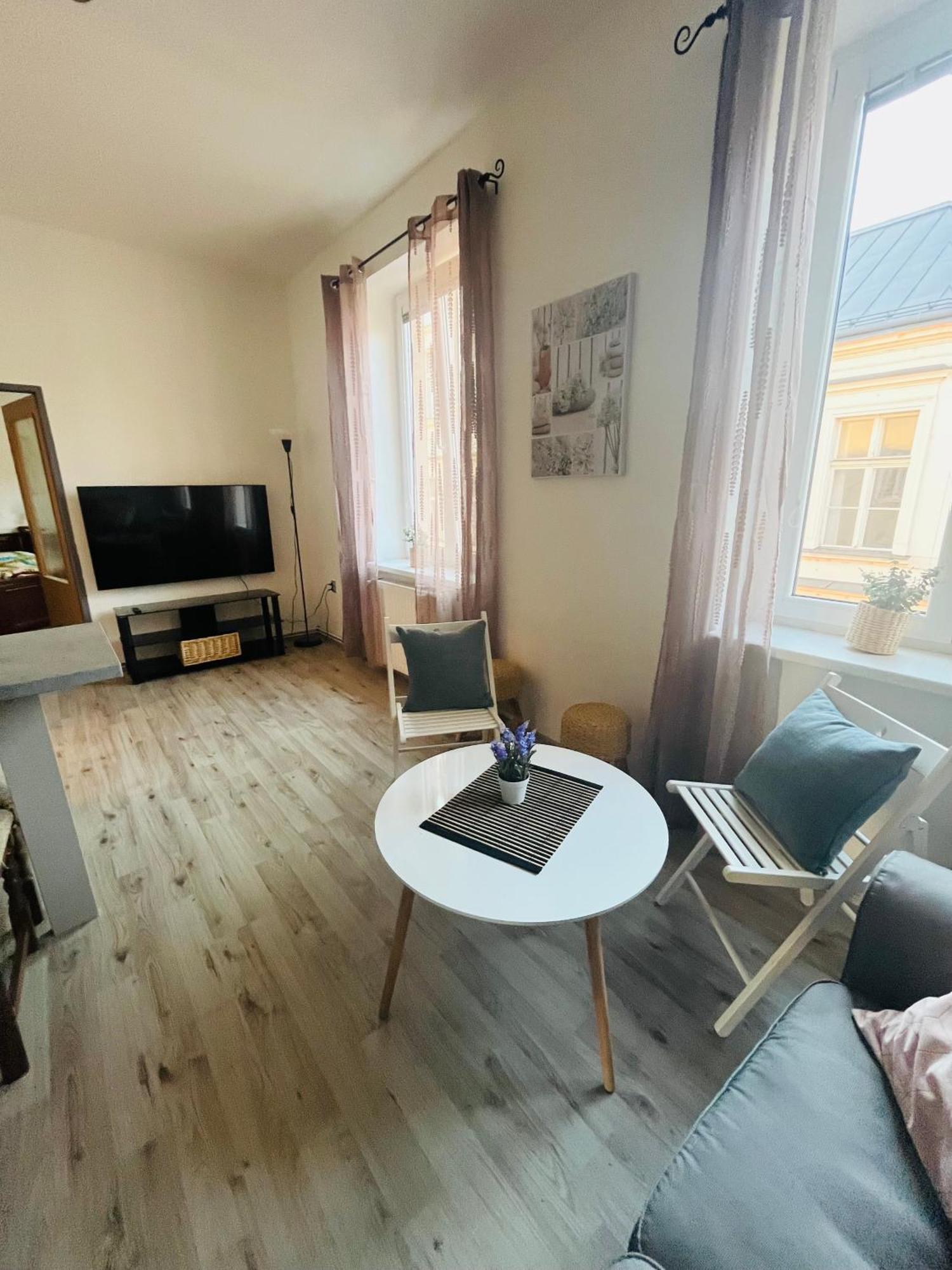 Apartma Luxura Decin Bagian luar foto