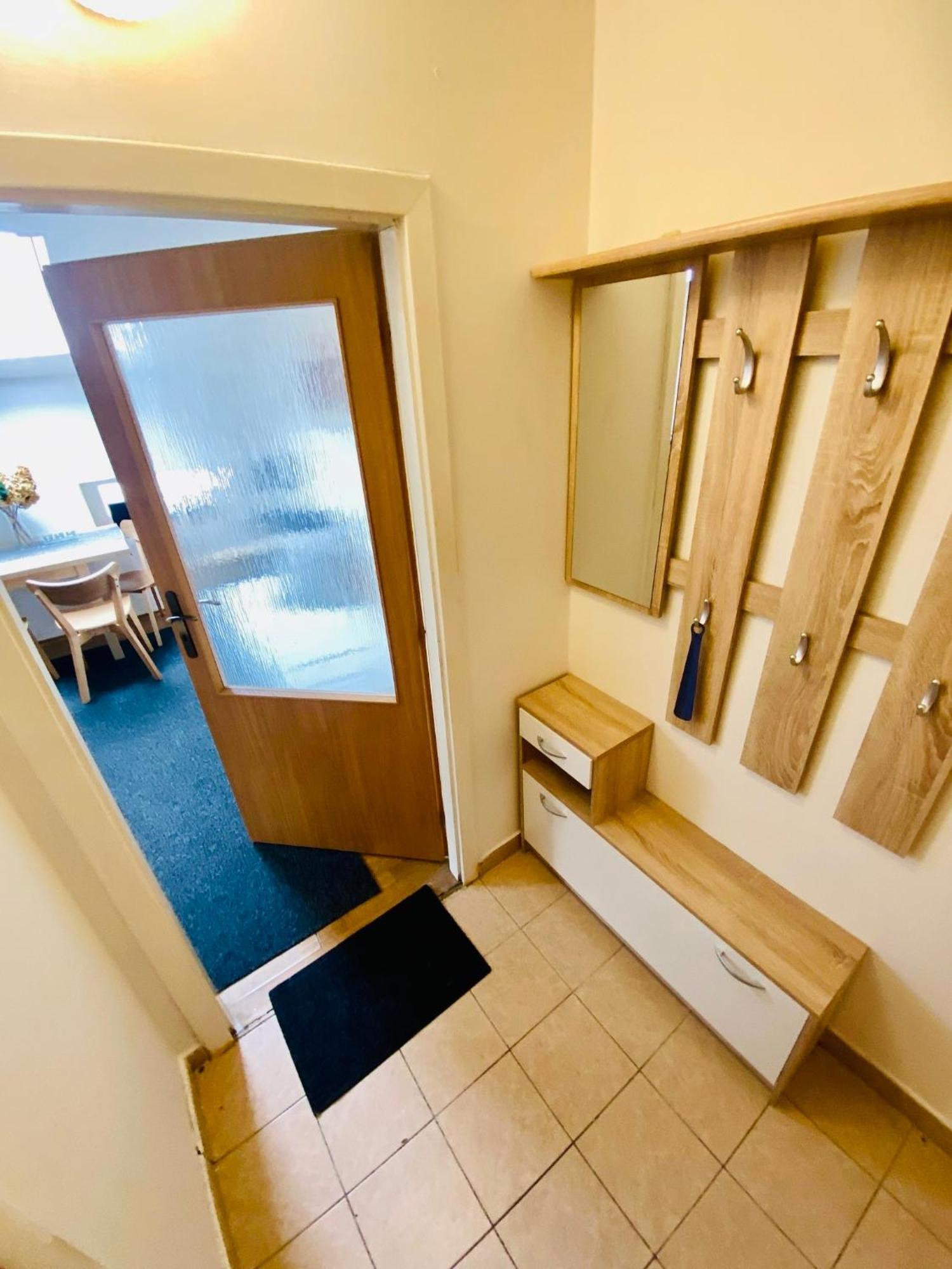 Apartma Luxura Decin Bagian luar foto